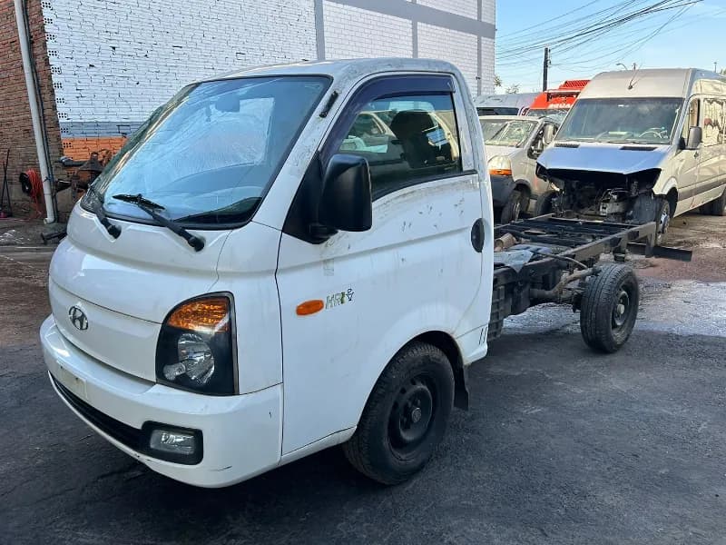 HYUNDAI HR 2014