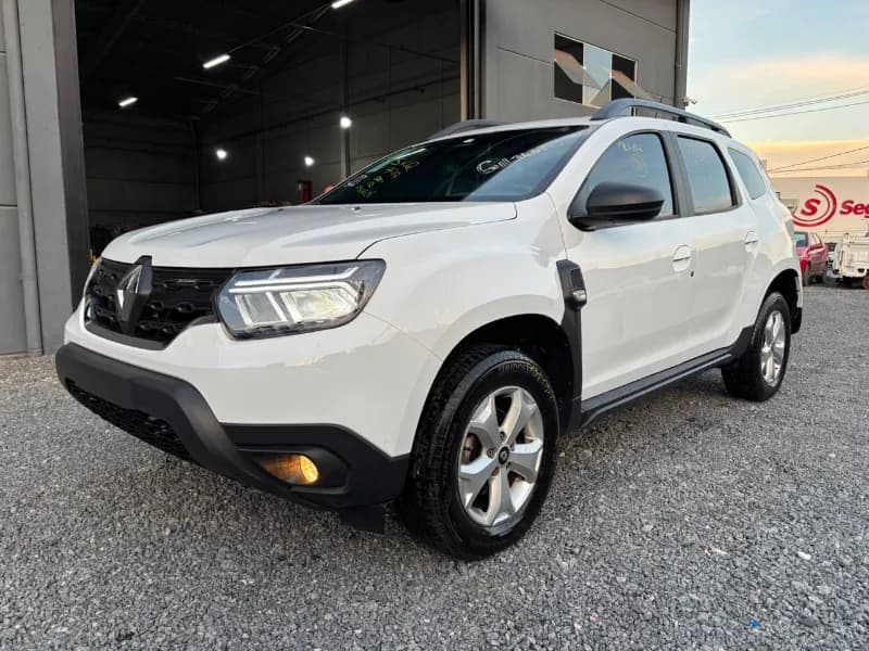 RENAULT DUSTER