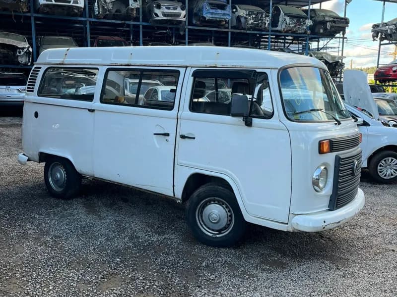 VOLKSWAGEN KOMBI