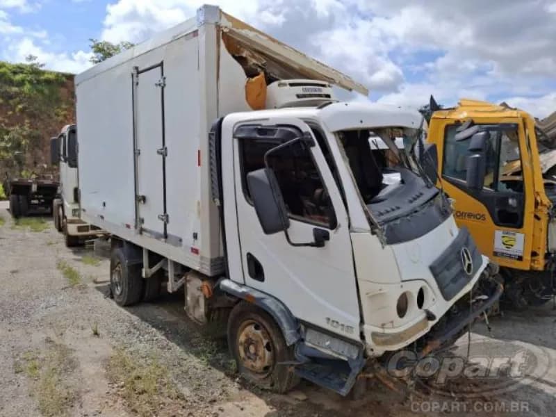 MERCEDES-BENZ ACCELO