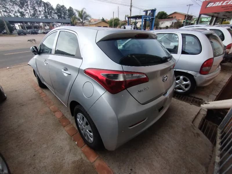 HYUNDAI HB20 2013