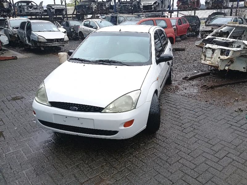 FORD FOCUS 2001