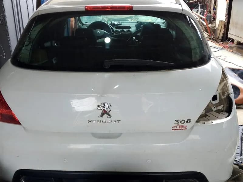 PEUGEOT 308 2012
