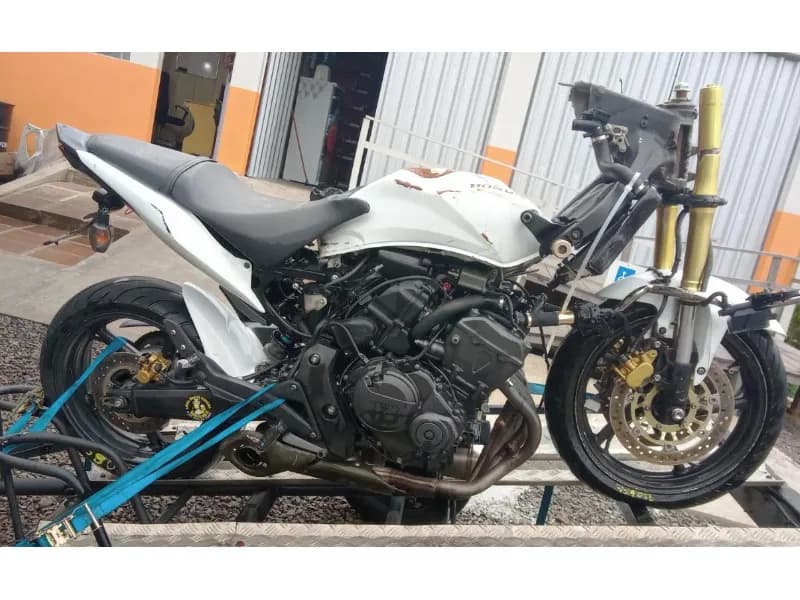 HONDA CB 600 HORNET