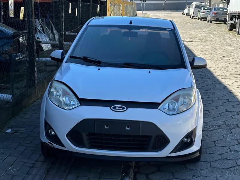 FORD FIESTA SEDAN 2014