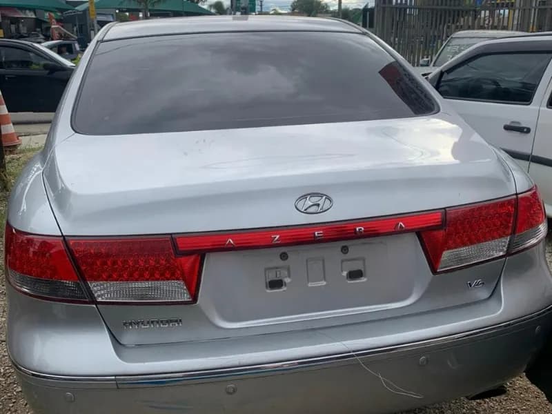 HYUNDAI AZERA 2008