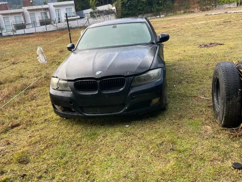 BMW 320 2009