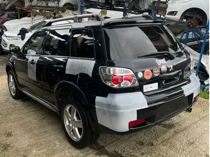 MITSUBISHI AIRTREK 2010