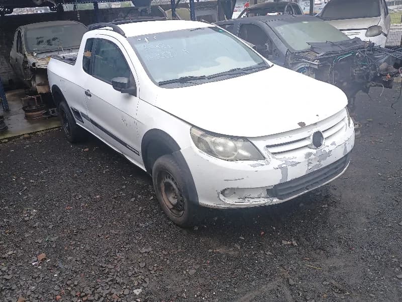 VOLKSWAGEN SAVEIRO 2011